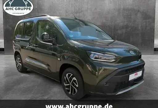 Gebraucht Toyota Proace Verso City 130 PS (95 kW) 2026 Grün Kombi