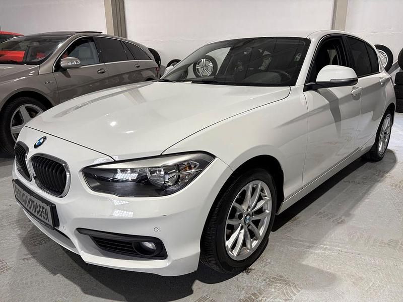 Weiß Gebraucht 2015 BMW 116 Advantage Kleinwagen | 10.900 € (Fairer Preis) - Bild 1/4