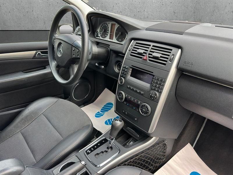 Gebraucht Mercedes B180 Edition 109 PS (80 kW) 2007 Braun Van / Kleinbus
