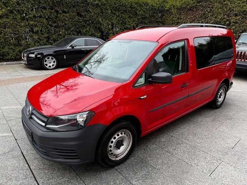 Gebraucht VW Caddy Maxi 102 PS (75 kW) 2020 Rot Van / Kleinbus