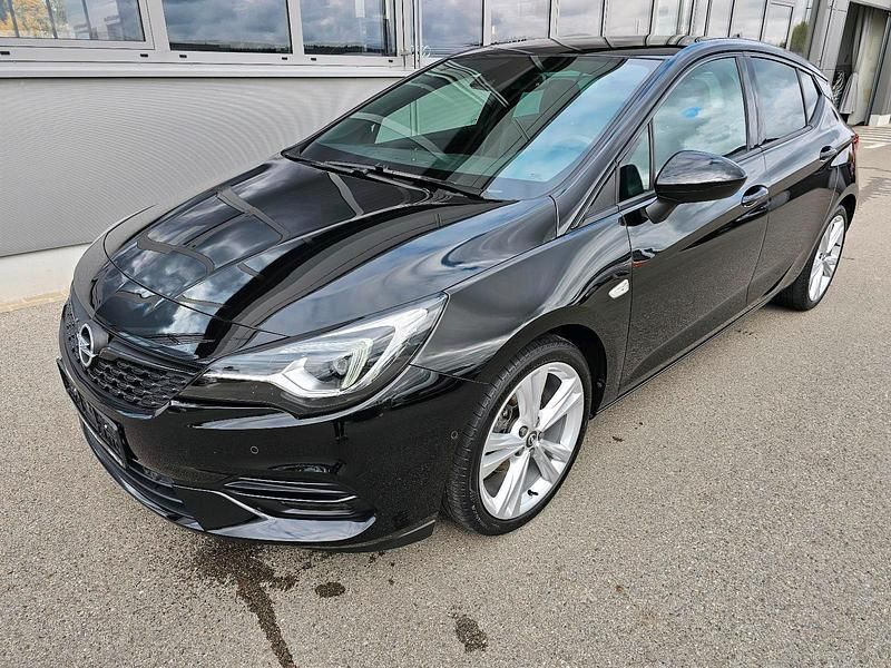 Gebraucht Opel Astra Ultimate 145 PS (106 kW) 2021 Schwarz Limousine