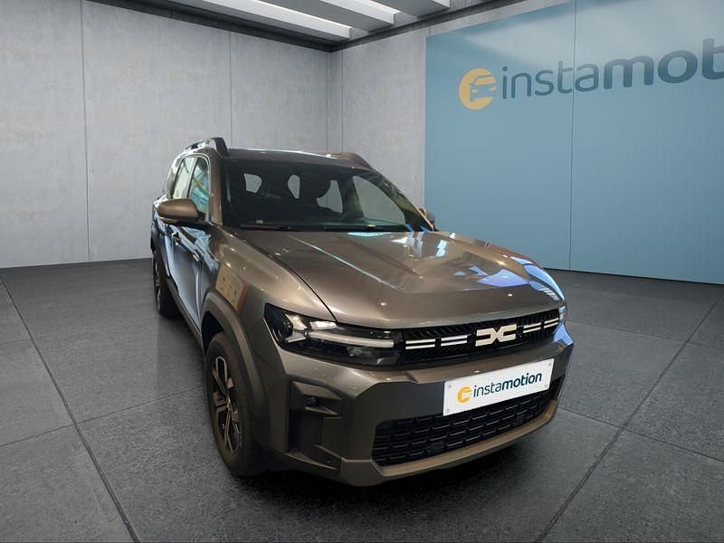 Neu Dacia Bigster 140 PS (102 kW) 2026 Grau SUV