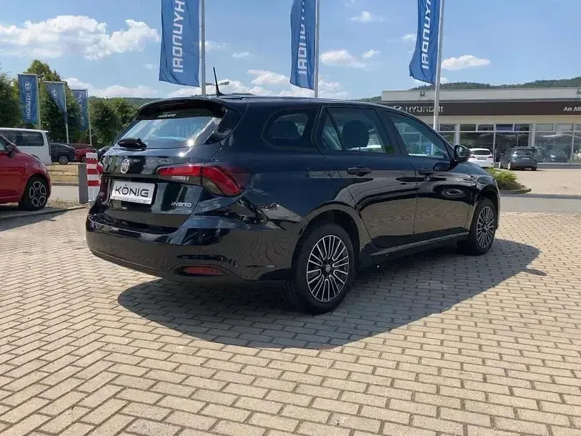 Gebraucht Fiat Tipo 131 PS (96 kW) 2023 Cinema schwarz Limousine