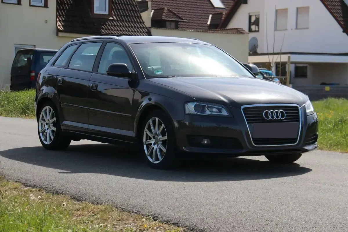 Gebraucht Audi A3 Ambiente 170 PS (125 kW) 2010 Schwarz Kleinwagen