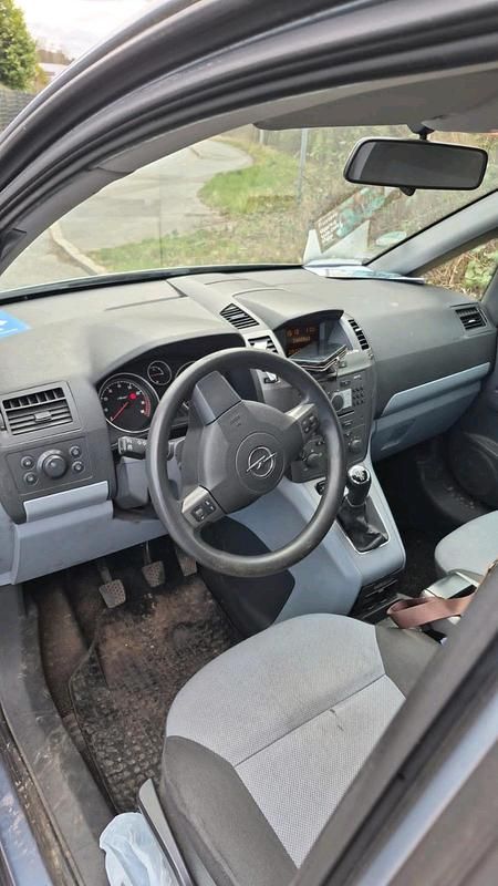 Gebraucht Opel Zafira 110 PS (80 kW) 2005 Van / Kleinbus