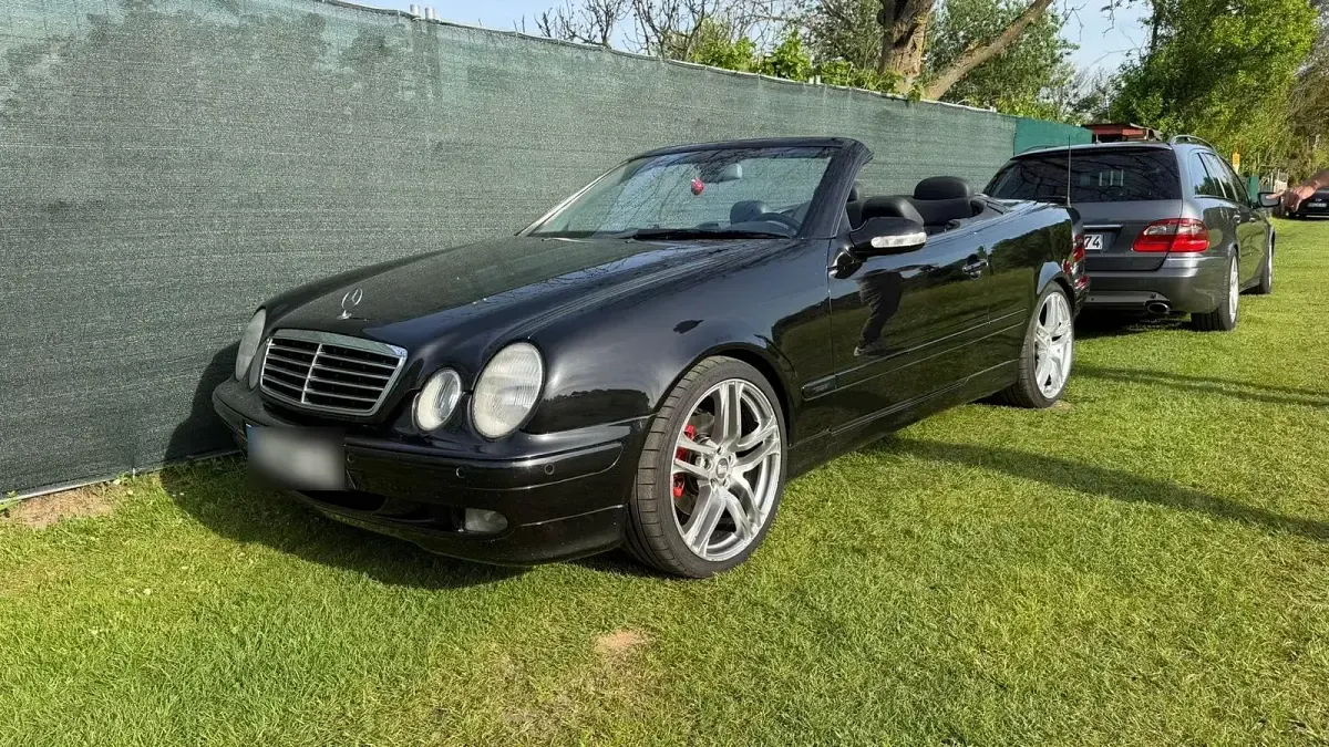 Gebraucht Mercedes CLK320 224 PS (164 kW) 2000 Schwarz Cabrio