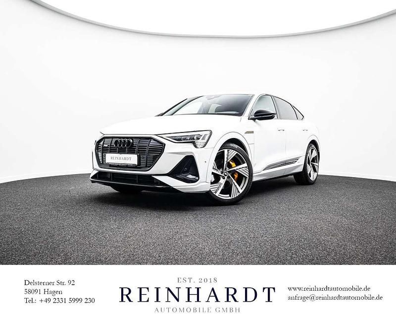Gletscherweiß metallic Gebraucht 2022 Audi e-tron Sportback Black Edition SUV | 37.765 € (Guter Preis) - Bild 1/3