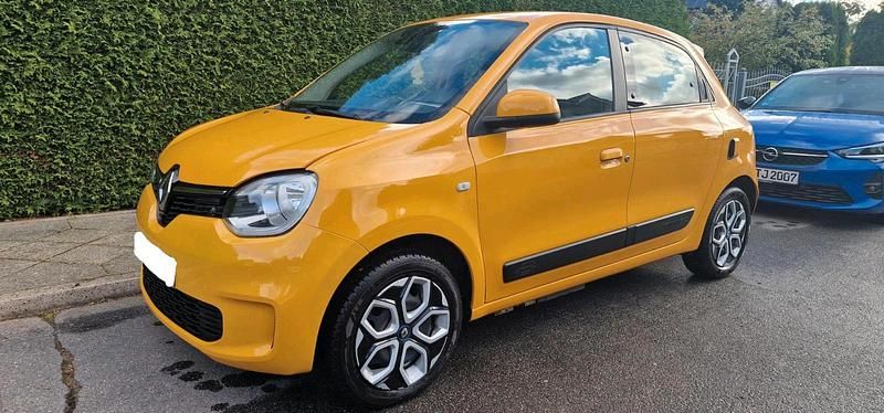 Gelb Gebraucht 2022 Renault Twingo Kleinwagen | 6.999 € (Superpreis) - Bild 1/4