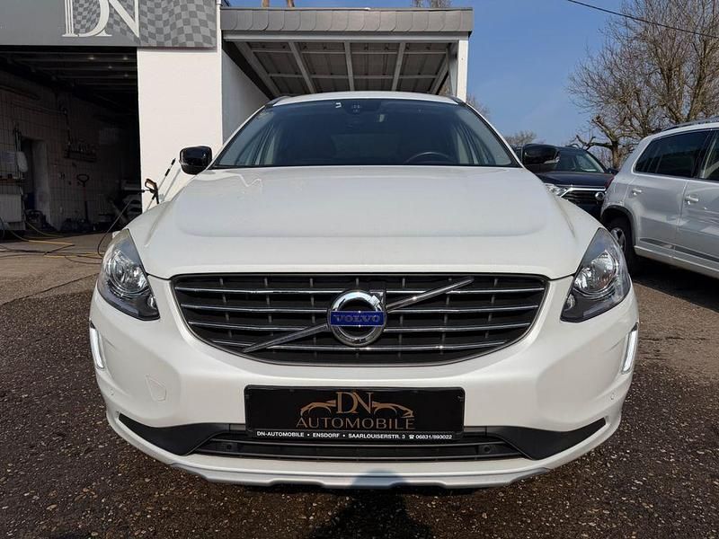 Second-hand Volvo XC60 150 CP (110 kW) 2017 Alb SUV