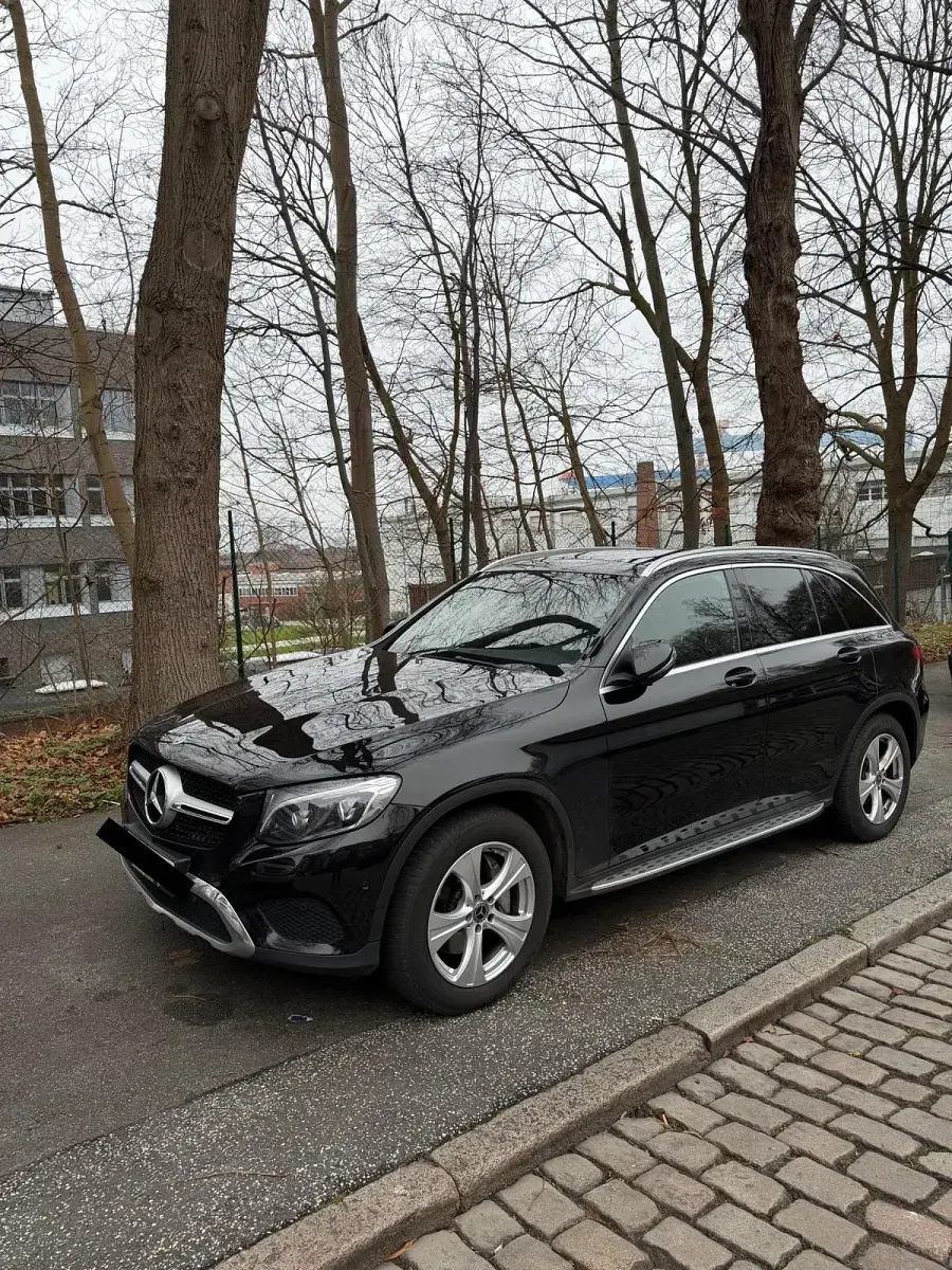 Gebraucht Mercedes GLC250 AMG line 211 PS (155 kW) 2018 Schwarz SUV