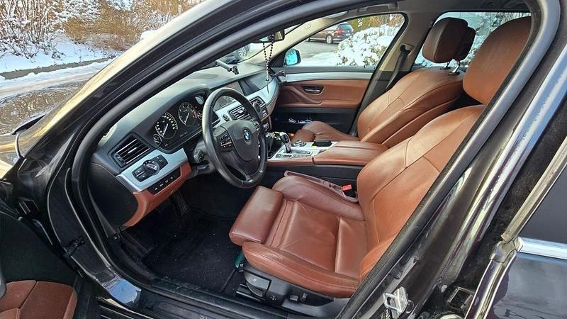 Gebraucht BMW 530 Performance 258 PS (189 kW) 2013 Schwarz Kombi