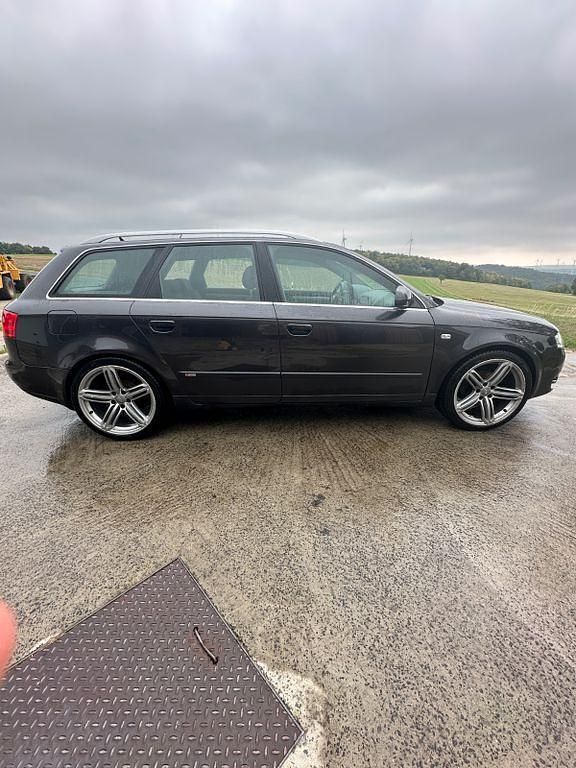 Schwarz Gebraucht 2007 Audi A4 Limousine | 3.100 € (Superpreis) - Bild 1/4