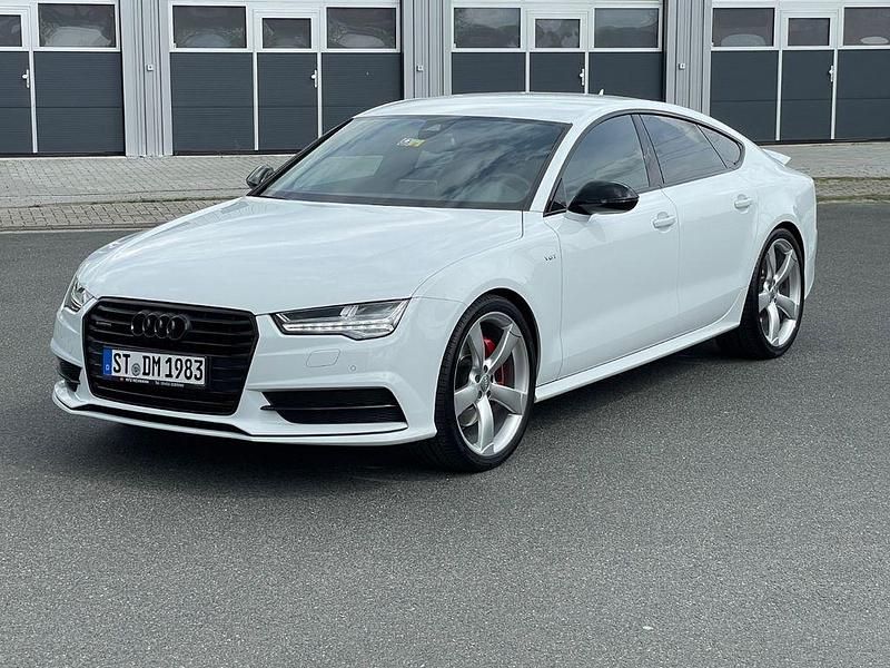 Weiß Gebraucht 2016 Audi A7 Sportback Sport Kleinwagen | 31.300 € (Guter Preis) - Bild 1/4