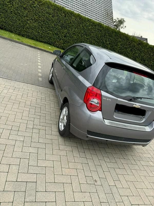 Gebraucht Chevrolet Aveo 2009 Grau Limousine