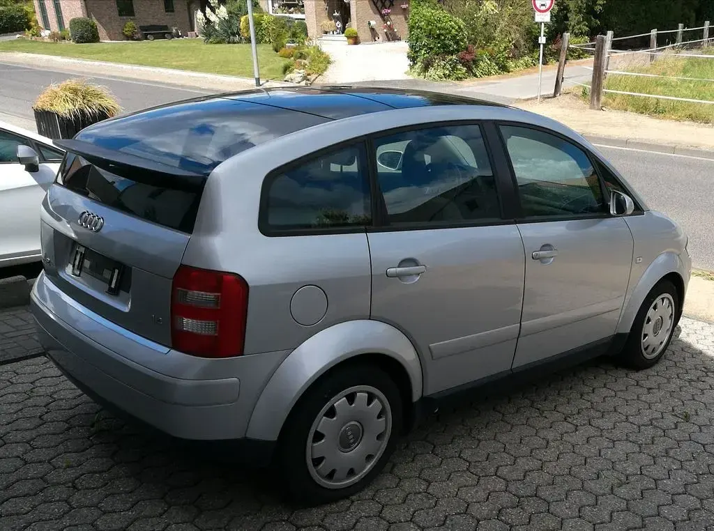 Gebraucht Audi A2 75 PS (55 kW) 2000 Silber Kleinwagen