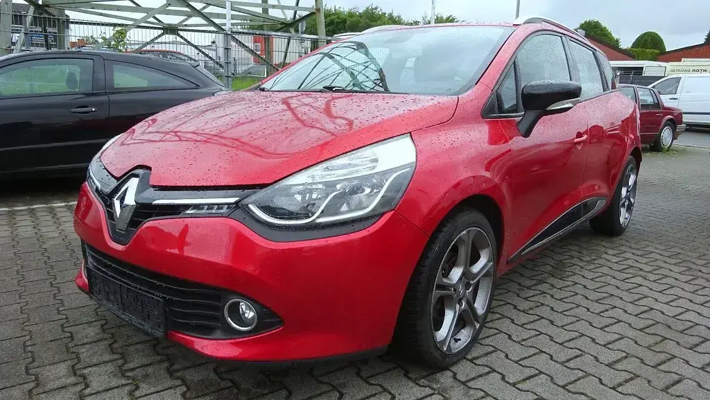 Gebraucht Renault Clio IV Luxe 90 PS (66 kW) 2013 Rot Limousine