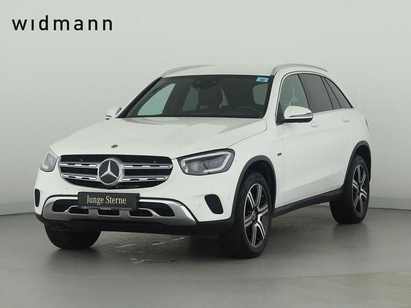 Unilack polarweiß Gebraucht 2021 Mercedes GLC300e SUV | 29.850 € (Superpreis) - Bild 1/4