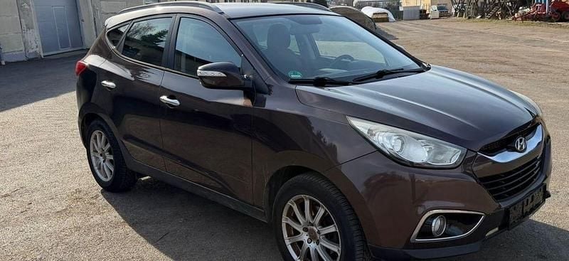 Gebraucht Hyundai ix35 Style 137 PS (100 kW) 2011 Braun SUV