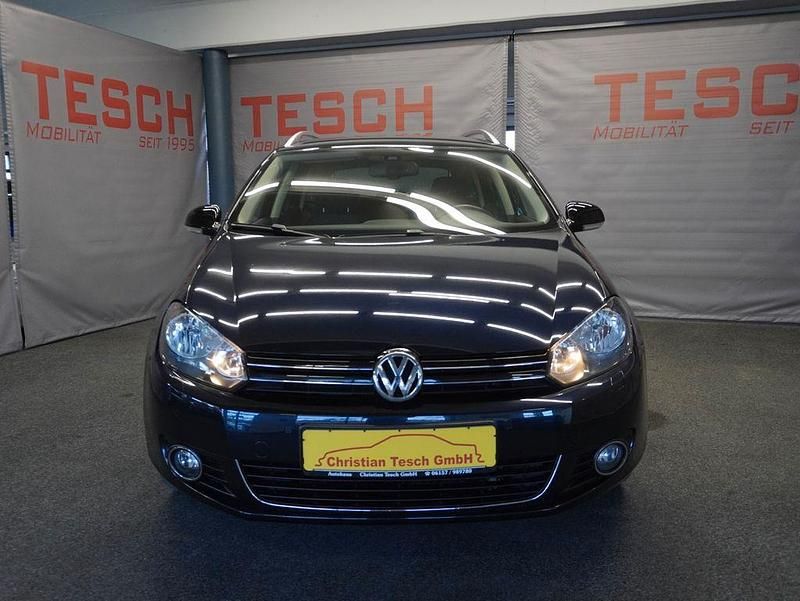 Gebraucht VW Golf VI 105 PS (77 kW) 2011 Blau Kleinwagen