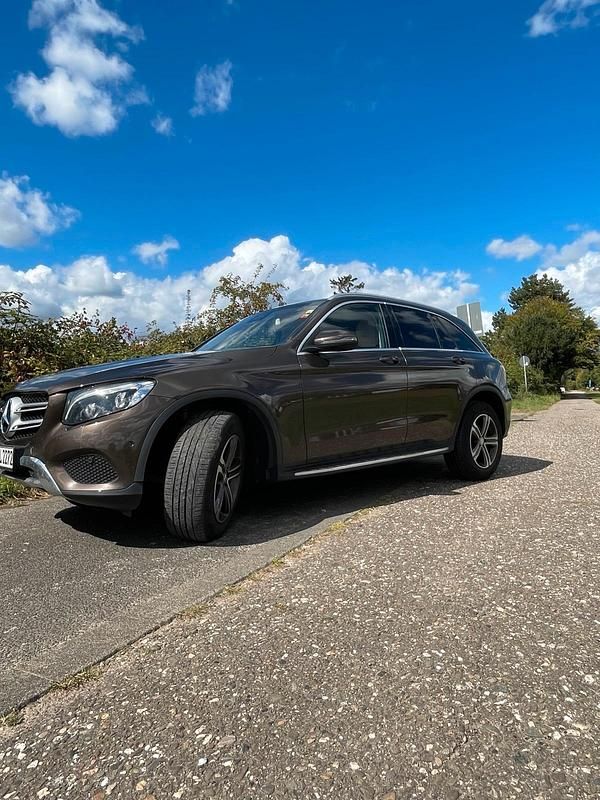 Gebraucht Mercedes GLC220 170 PS (125 kW) 2016 Braun SUV