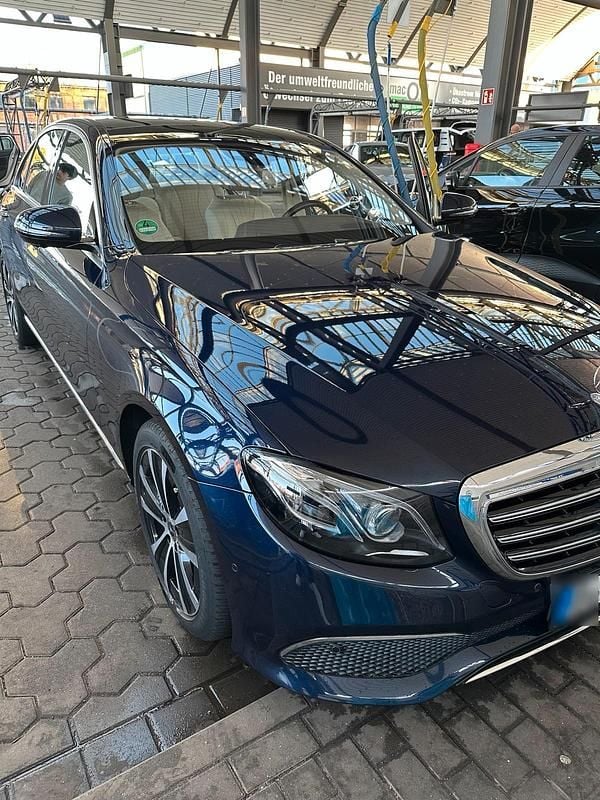 Gebraucht Mercedes E400 340 PS (250 kW) 2019 Blau Limousine
