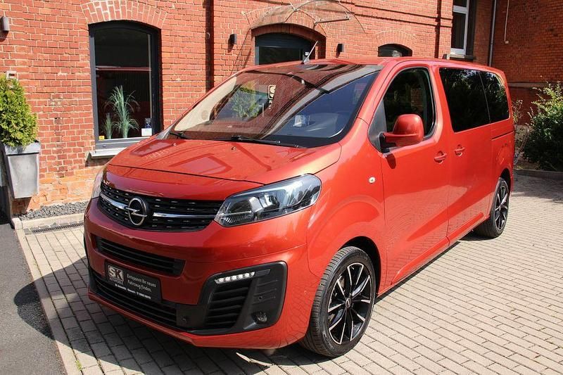 Rot Gebraucht 2020 Opel Zafira Life Edition Van | 34.700 € (Etwas zu teuer) - Bild 1/4