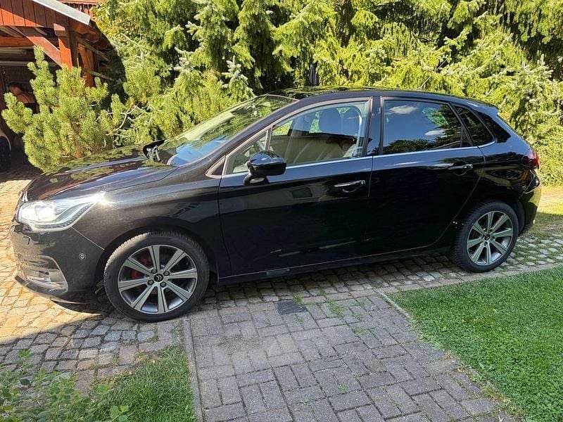 Gebraucht Citroën C4 PureTech 131 PS (96 kW) 2016 Schwarz Limousine