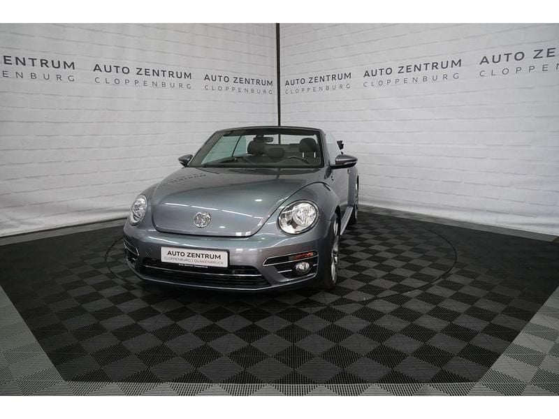 Grau Gebraucht 2018 VW Beetle Design Cabrio | 20.950 € (Fairer Preis) - Bild 1/3