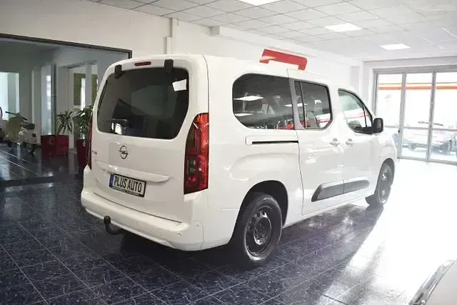Gebraucht Opel Combo Life 131 PS (96 kW) 2021 Jade weiss Van / Kleinbus