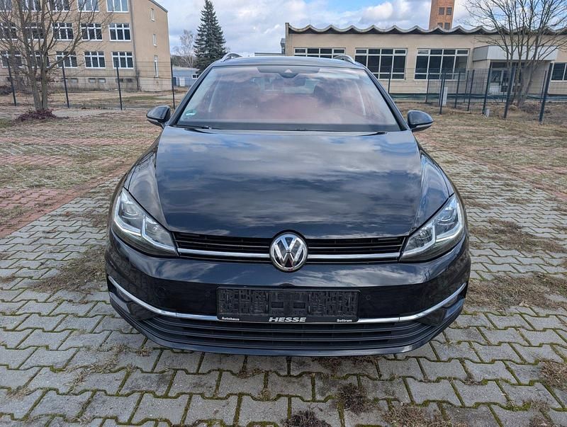 Gebraucht VW Golf VII IQ Drive 150 PS (110 kW) 2019 Schwarz Kombi
