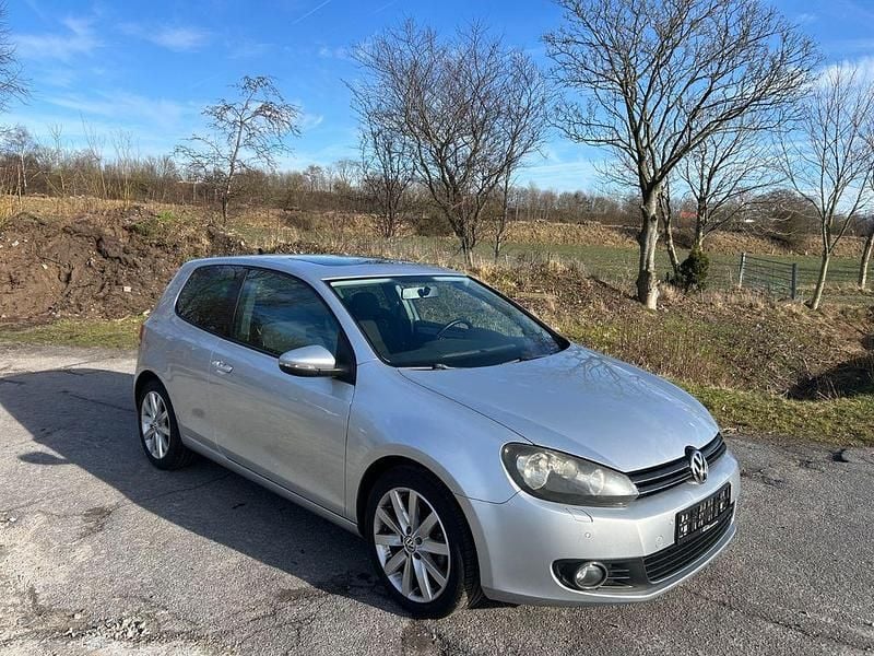 Gebraucht VW Golf VI Highline 122 PS (89 kW) 2009 Silber Kleinwagen