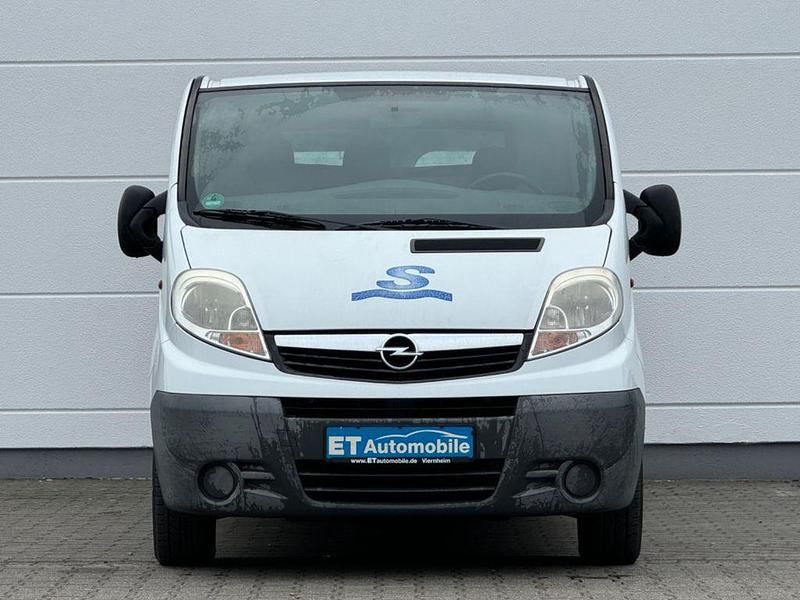 Gebraucht Opel Vivaro 114 PS (83 kW) 2011 Weiß Van / Kleinbus