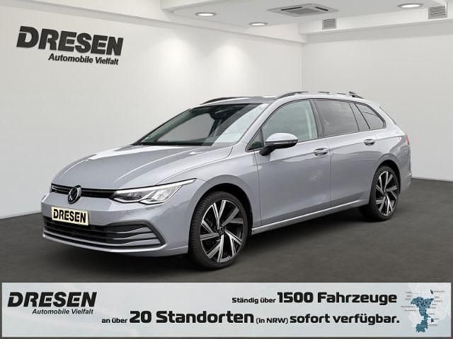 Grau Gebraucht 2020 VW Golf VIII Life Kombi | 17.990 € (Etwas zu teuer) - Bild 1/4