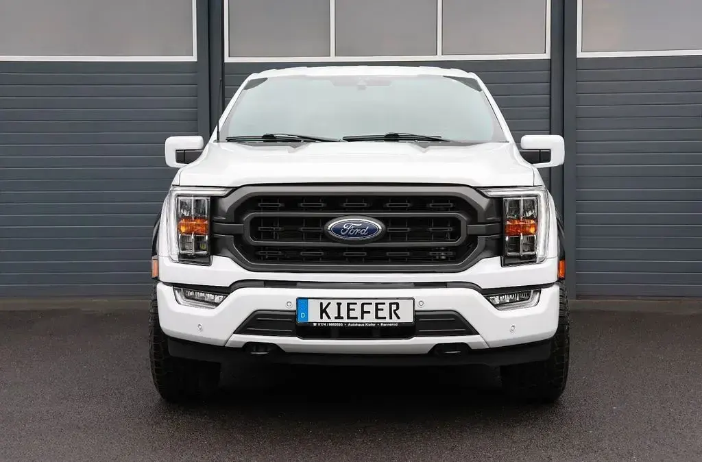 Gebraucht Ford F-150 Lariat 436 PS (320 kW) 2022 Weiß Pickup