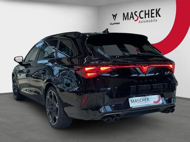 Neu Cupra Leon VZ 333 PS (244 kW) 2025 Midnight schwarz Limousine