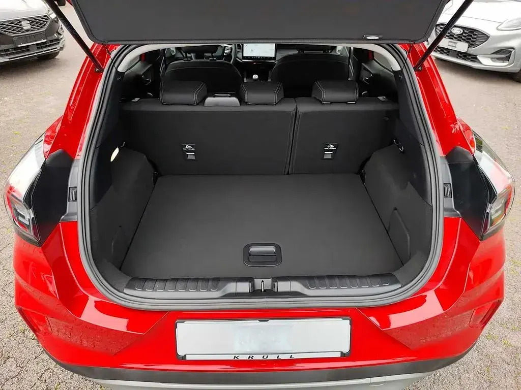 Gebraucht Ford Puma Titanium 125 PS (91 kW) 2025 Rot SUV