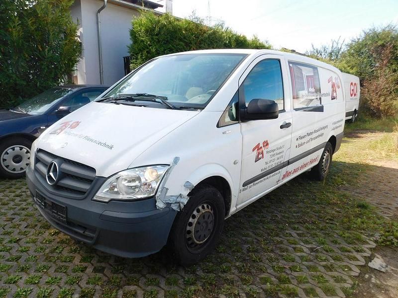Weiß Gebraucht 2013 Mercedes Vito Van / Kleinbus | 4.500 € - Bild 1/4