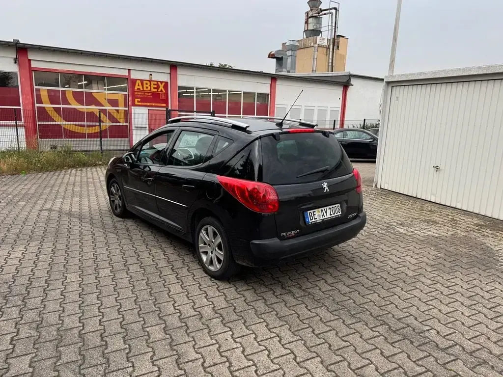 Gebraucht Peugeot 207 Filou 95 PS (69 kW) 2007 Schwarz Kombi