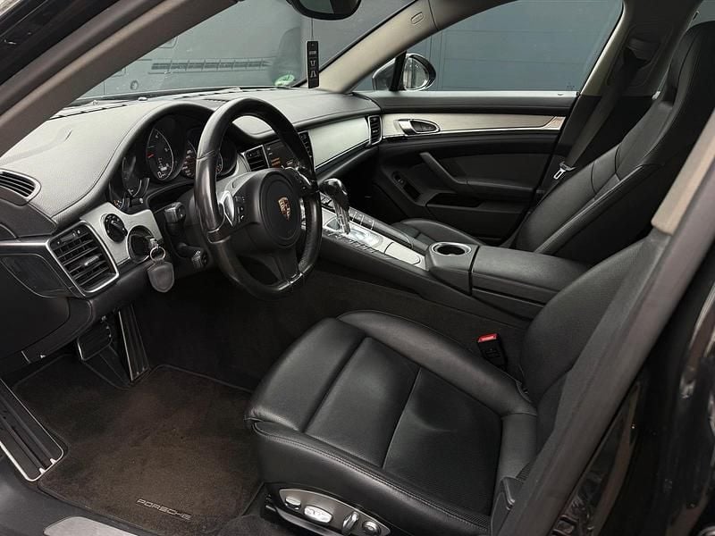 Gebraucht Porsche Panamera 250 PS (183 kW) 2013 Schwarz Kleinwagen