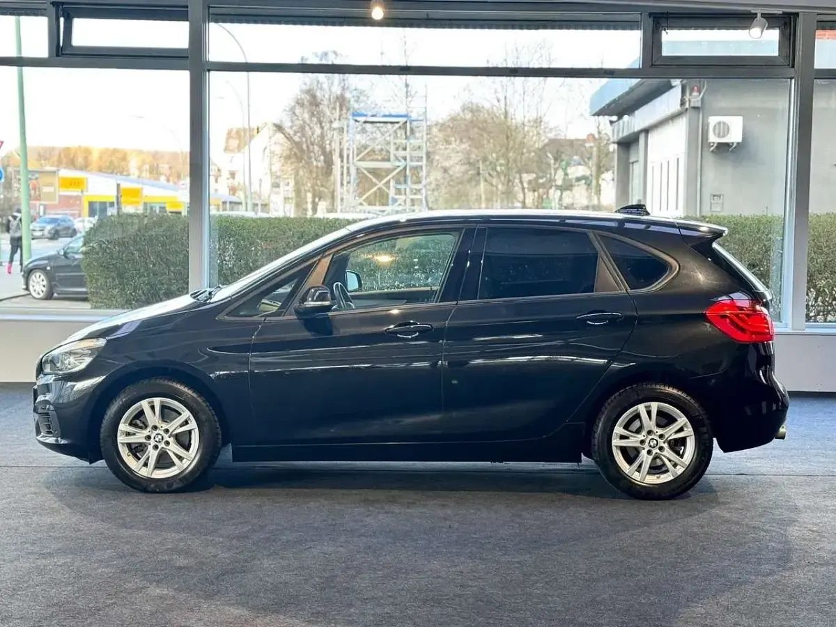 Gebraucht BMW 218 136 PS (100 kW) 2016 Schwarz Van / Kleinbus