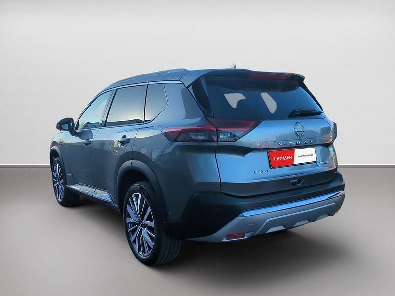 Neu Nissan X-Trail Tekna+ 158 PS (116 kW) 2025 Gun metallic SUV