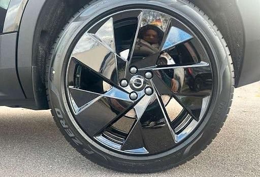 Gebraucht Volvo XC40 Plus 163 PS (119 kW) 2025 Schwarz SUV