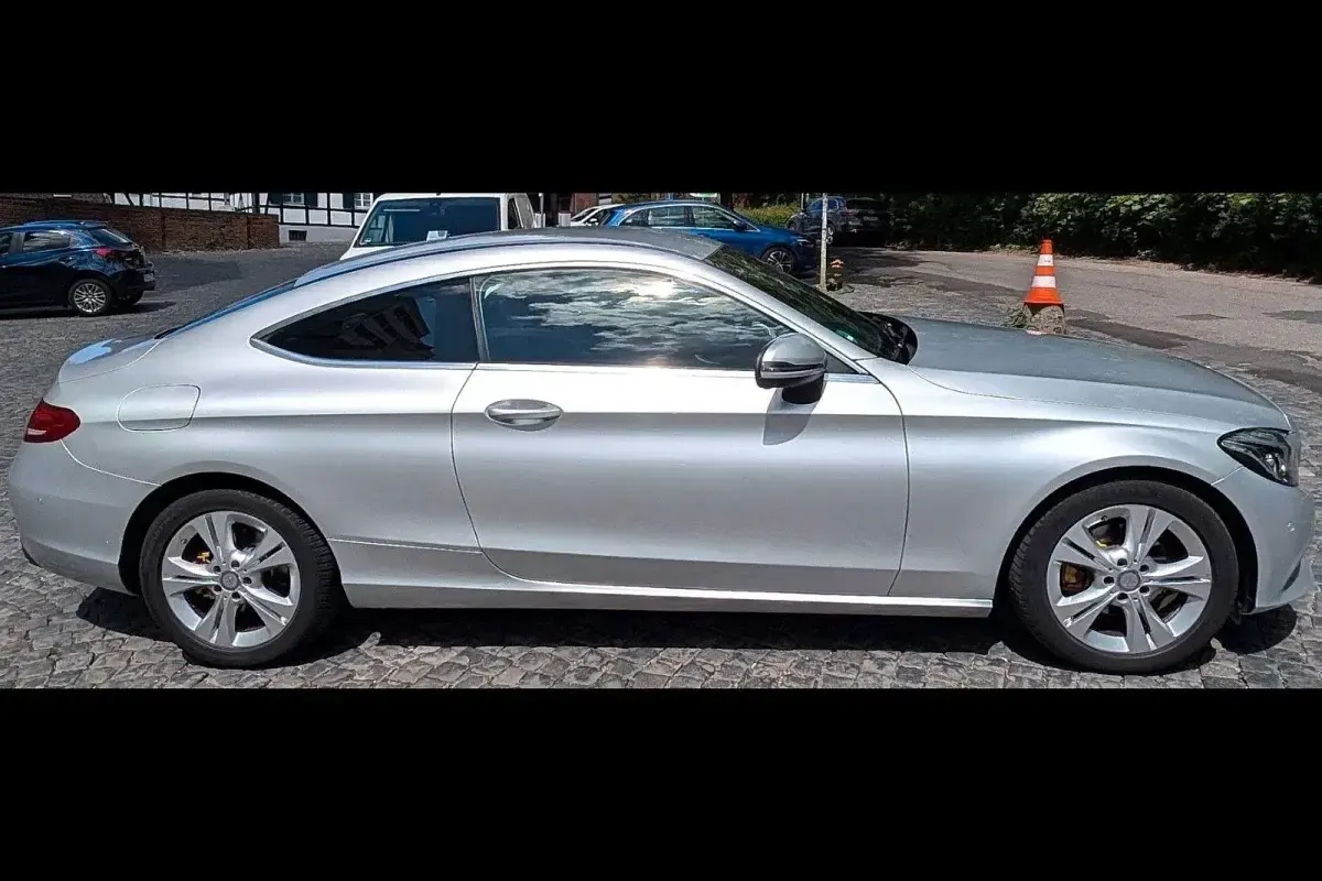 Gebraucht Mercedes C200 184 PS (135 kW) 2017 Silber Coupé