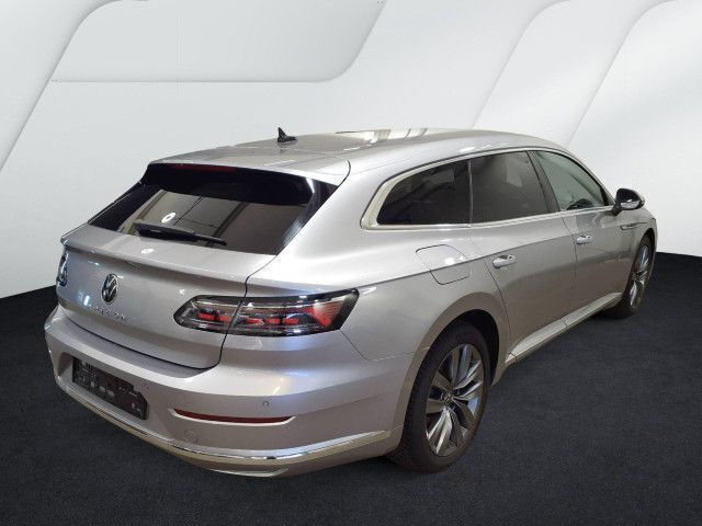 Gebraucht VW Arteon Elegance 150 PS (110 kW) 2024 Pyritsilber metallic (metallic) Kombi