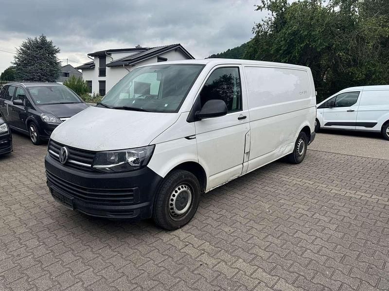 Gebraucht VW Transporter 102 PS (75 kW) 2018 Candyweiß Van