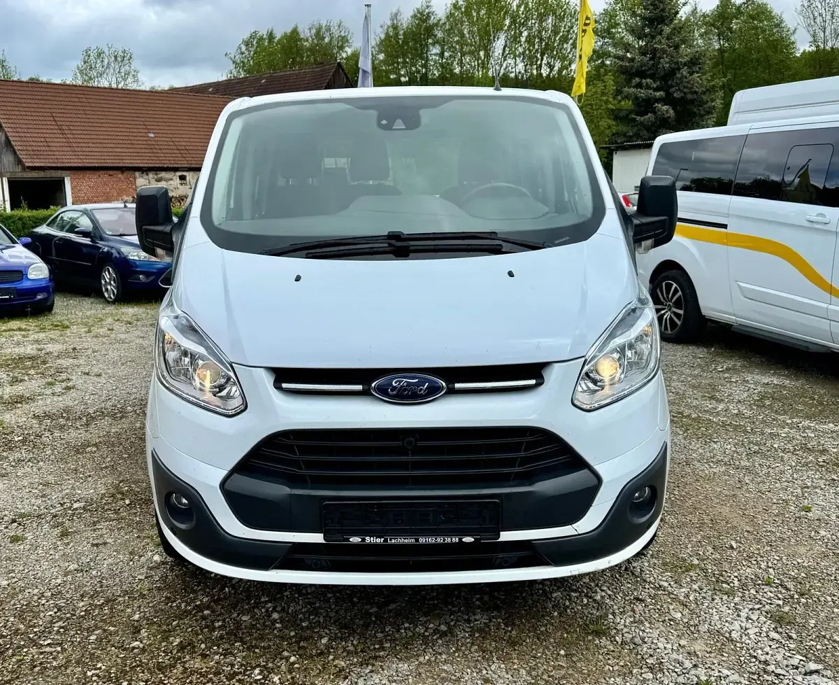 Käytetty Ford Transit Custom 125 HP (91 kW) 2013 Valkoinen Tila-auto