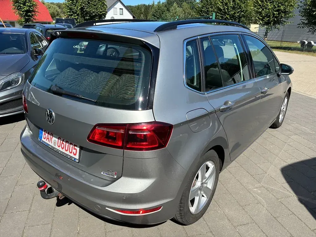 Gebraucht VW Golf Sportsvan Highline 125 PS (91 kW) 2014 Silber Van / Kleinbus