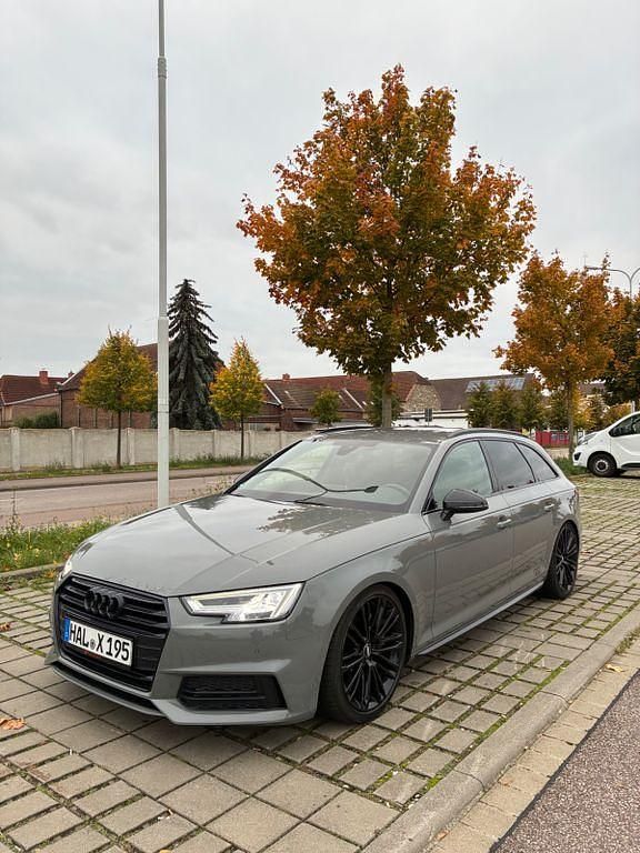 Grau Gebraucht 2018 Audi A4 S-Line Kombi | 21.000 € (Etwas zu teuer) - Bild 1/4