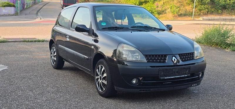 Schwarz Gebraucht 2003 Renault Clio II Dynamique Kleinwagen | 1.499 € (Guter Preis) - Bild 1/4