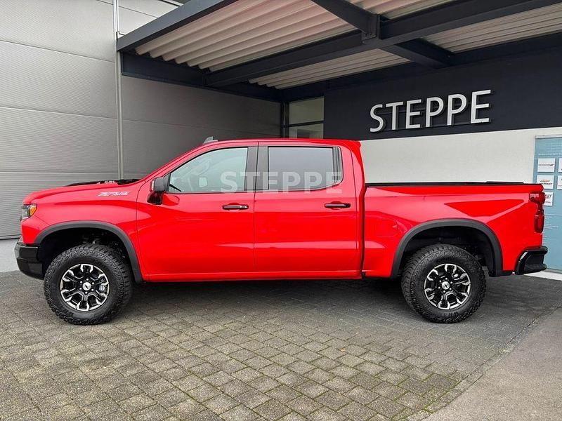 Nowe Chevrolet Silverado 426 KM (313 kW) 2025 Czerwony SUV